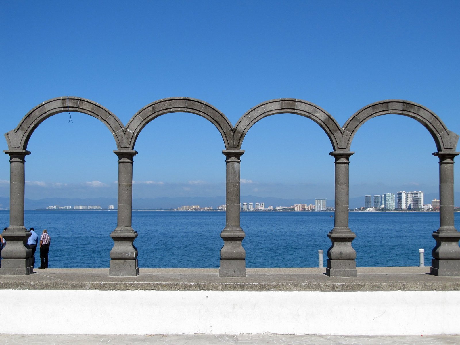 Los Arcos del malecón de Puerto Vallarta